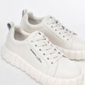 Damskie sneakersy ze skóry na wysokiej platformie złamana biel 100-D-950-0