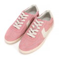Zamszowe sneakersy z kontrastowymi wstawkami z ekoskóry różowe 100-D-351-P