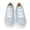 Damskie klasyczne sneakersy na platformie niebieskie 100-D-951-7
