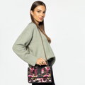 Dámska žakárová crossbody kabelka na retiazke, viacfarebná 99-4E-502-X10