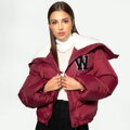 Dámska tmavočervená bunda podšitým imitáciou barančeka voľného oversize strihu 97-9D-901-3