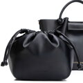 Damska torebka worek z imitacji skóry czarna 102-4Y-405-1