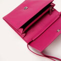Damski portfelik crossbody ze skóry różowy 26-2-110-F