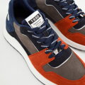 Męskie sneakersy z odblaskową wstawką szaro-pomarańczowe 96-M-953-3