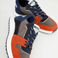 Męskie sneakersy z odblaskową wstawką szaro-pomarańczowe 96-M-953-3