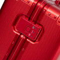 Średnia walizka z aluminium na kółkach czerwona 56-3H-102-30M