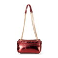 Mini crossbody kabelka z lesklej ekokože červená 100-4Y-216-3