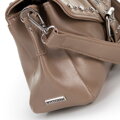 Damska crossbody z ekoskóry w dekoracyjne nity beżowa 100-4Y-207-9