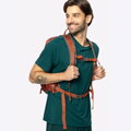 Turystyczny plecak z nylonu ceglasty 56-3S-015-30
