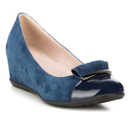 Damskie czółenka zamszowe z ozdobnie spiętymi frędzlami 88-D-953-7