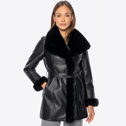 Damski płaszcz z ekoskóry z futerkowymi detalami czarny 101-9P-102-1