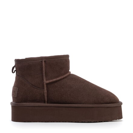 Krótkie śniegowce damskie ze skóry zamszowej z wełną owczą ciemny brąz 103-D-851-4