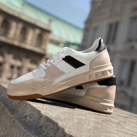 Męskie sneakersy z ekoskóry biało - beżowe 99-M-715-0