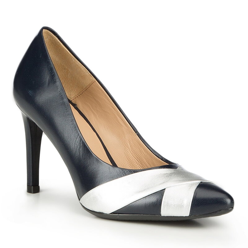 Szpilki skórzane ze skrzyżowanymi pasami 87-D-703-7