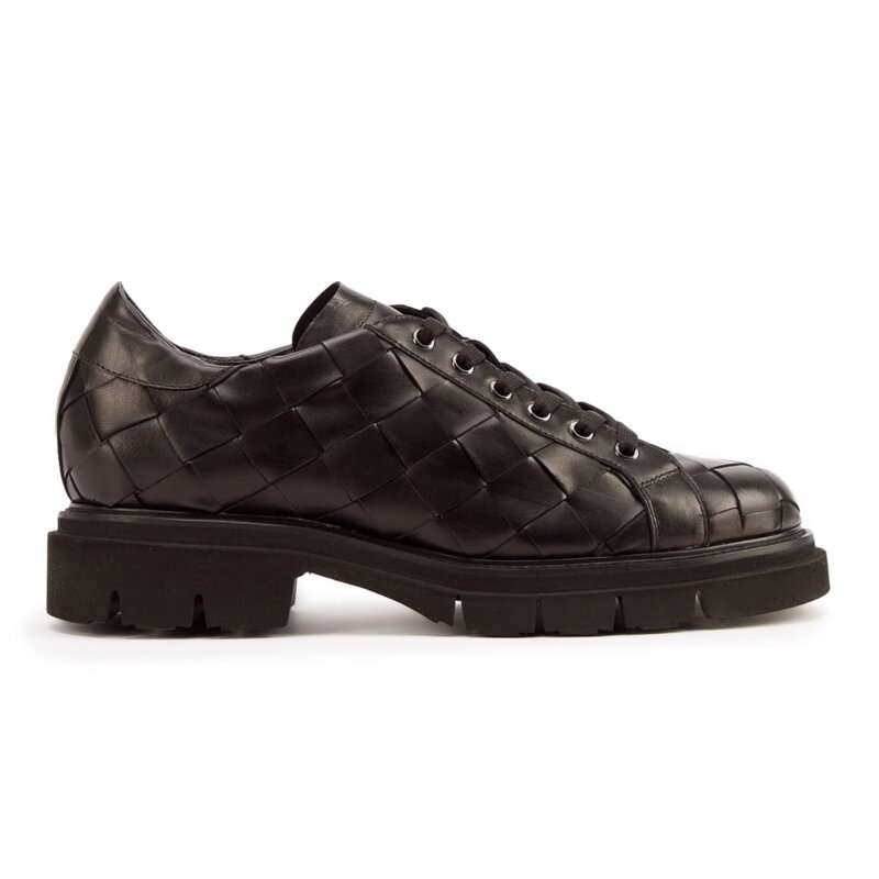 Damskie sneakersy w ozdobną plecionkę czarne 93-D-110-1 Damskie sneakersy w ozdobną plecionkę czarne 93-D-110-1