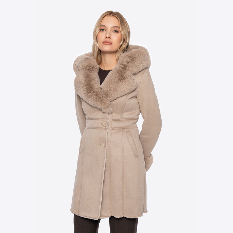 Damski płaszcz - futerko z kapturem beżowy 101-9W-300-9