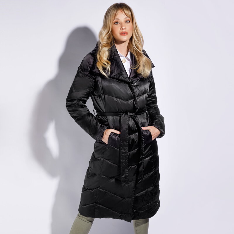 Damski płaszcz puchowy z kapturem czarny 95-9D-401-1