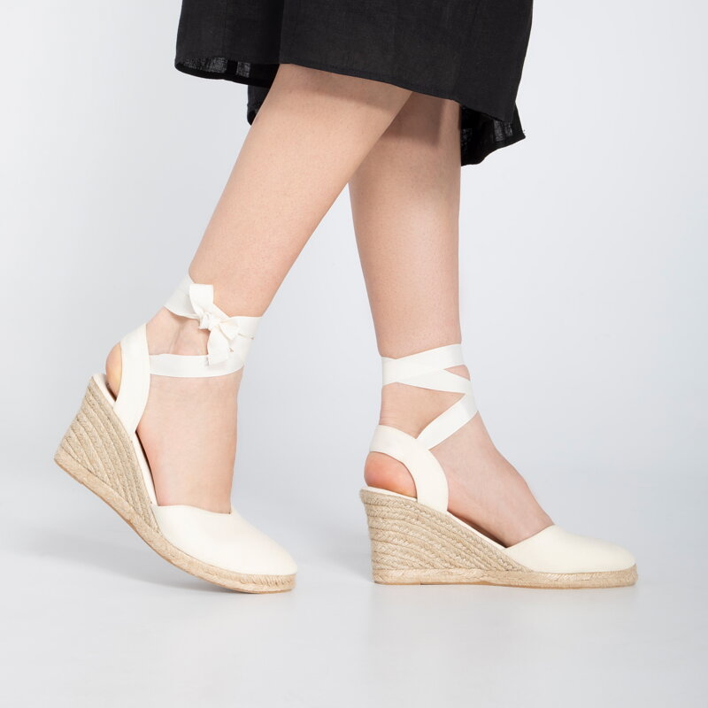 Damskie espadryle z wycięciem wiązane 98-DP-801-9 Damskie espadryle z wycięciem wiązane 98-DP-801-9