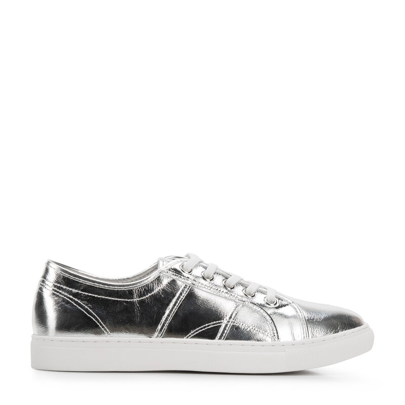 Damskie sneakersy z metalicznej skóry srebrne 94-D-954-S
