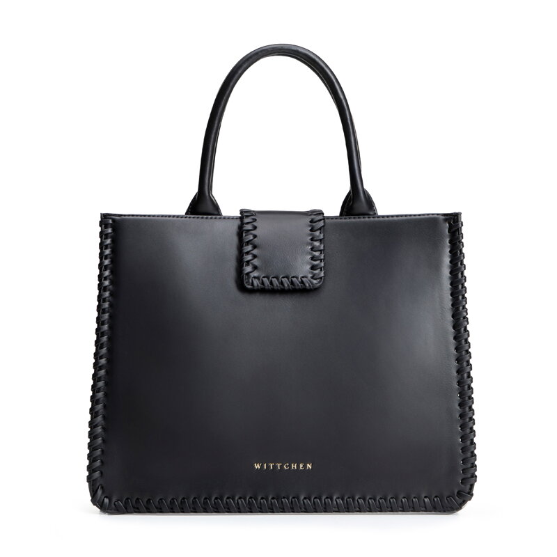 Elegancki kuferek z imitacji skóry z dekoracyjnym obszyciem czarny 101-4Y-403-1