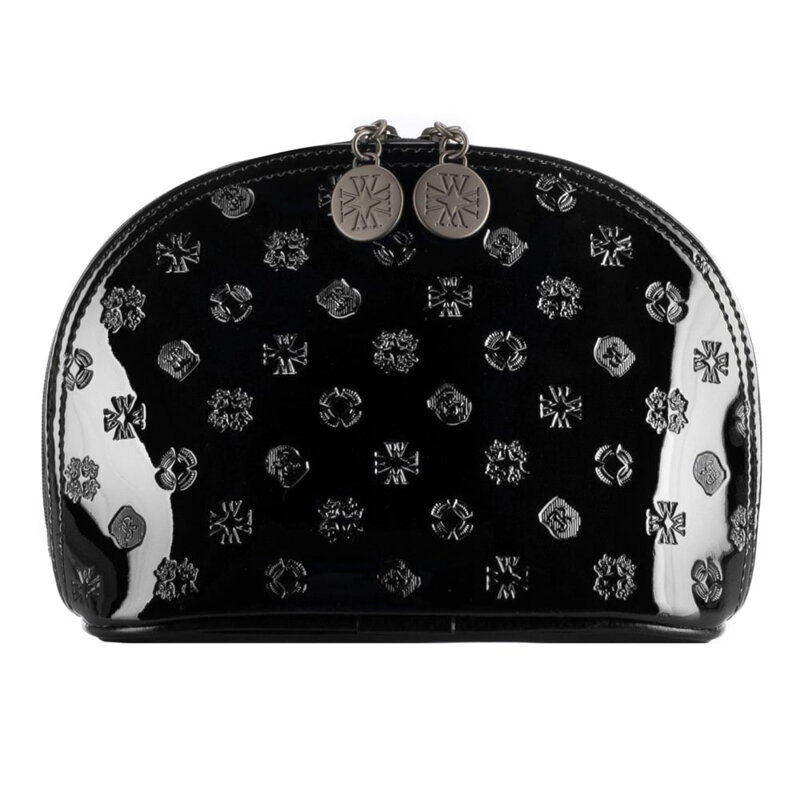 Damska kosmetyczka skórzana lakierowana z monogramem czarna 34-3-063-1S Damska kosmetyczka skórzana lakierowana z monogramem czarna 34-3-063-1S