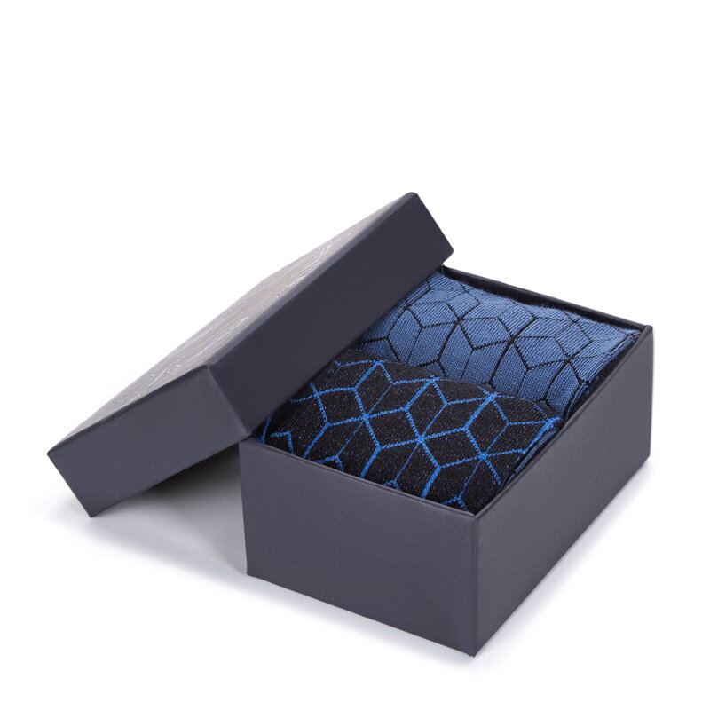 Męskie skarpetki w kontrastowy geometryczny wzór – zestaw 2 par niebiesko-czarny 98-SM-S02-X1 Męskie skarpetki w kontrastowy geometryczny wzór – zestaw 2 par niebiesko-czarny 98-SM-S02-X1