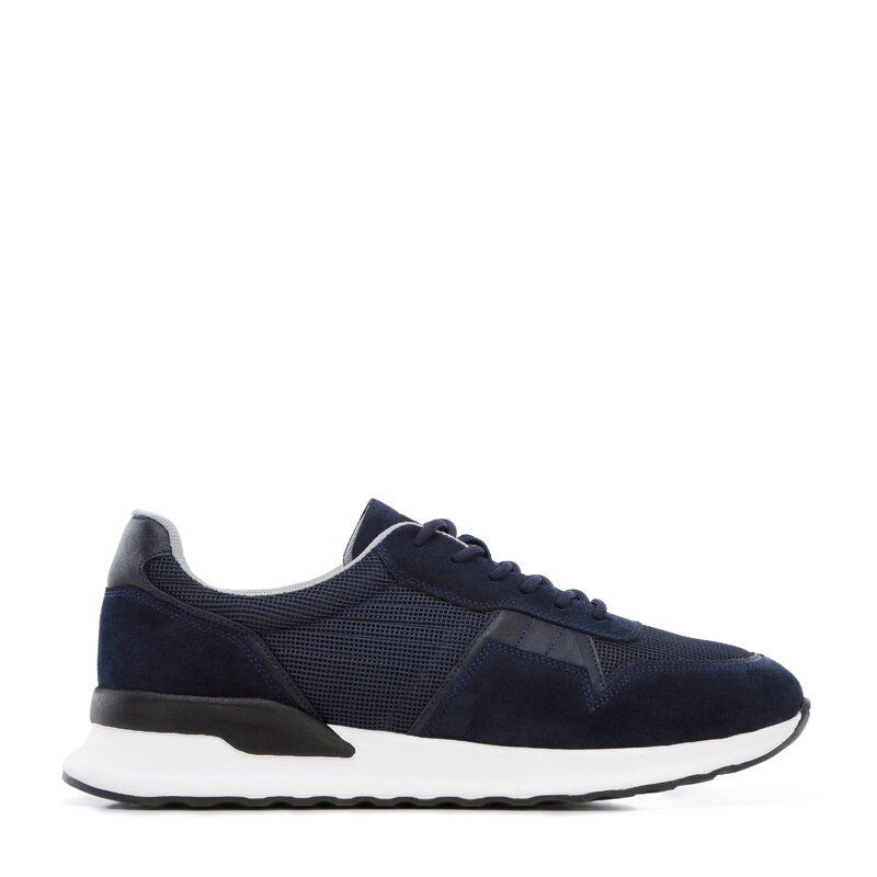 Męskie sneakersy zamszowe z elastycznymi wstawkami granatowe 96-M-513-N Męskie sneakersy zamszowe z elastycznymi wstawkami granatowe 96-M-513-N