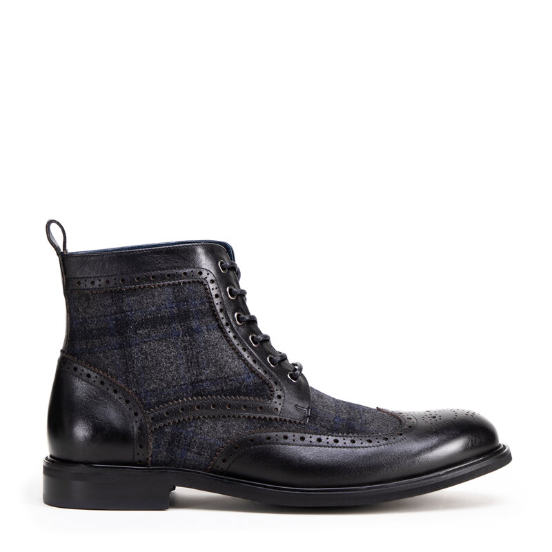 Męskie trzewiki skórzane z perforacjami czarne 99-M-519-1
